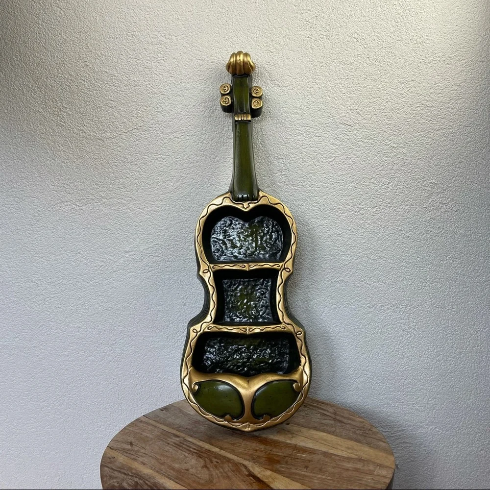 Vintage l 50s Novelty Kitsch Violin Fiddle Music Notes Wall Pocket Display Shelf